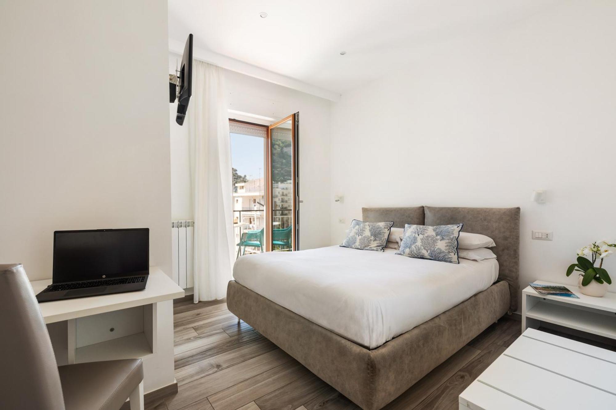 Yourhome - Maison Degli Aranci Sorrento Kültér fotó